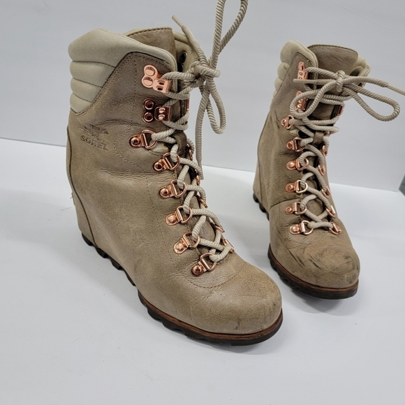 Sorel Conquest Holiday Wedge Ankle Boots